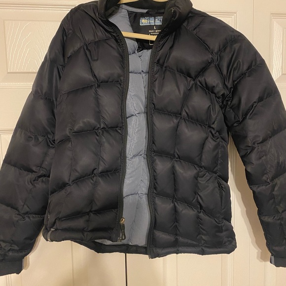 Wind river size large puff jacket. Well cared for - Picture 1 of 3